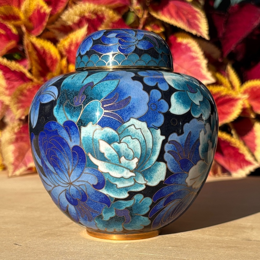 Cloisonné Keepsake Or Cremation Urn